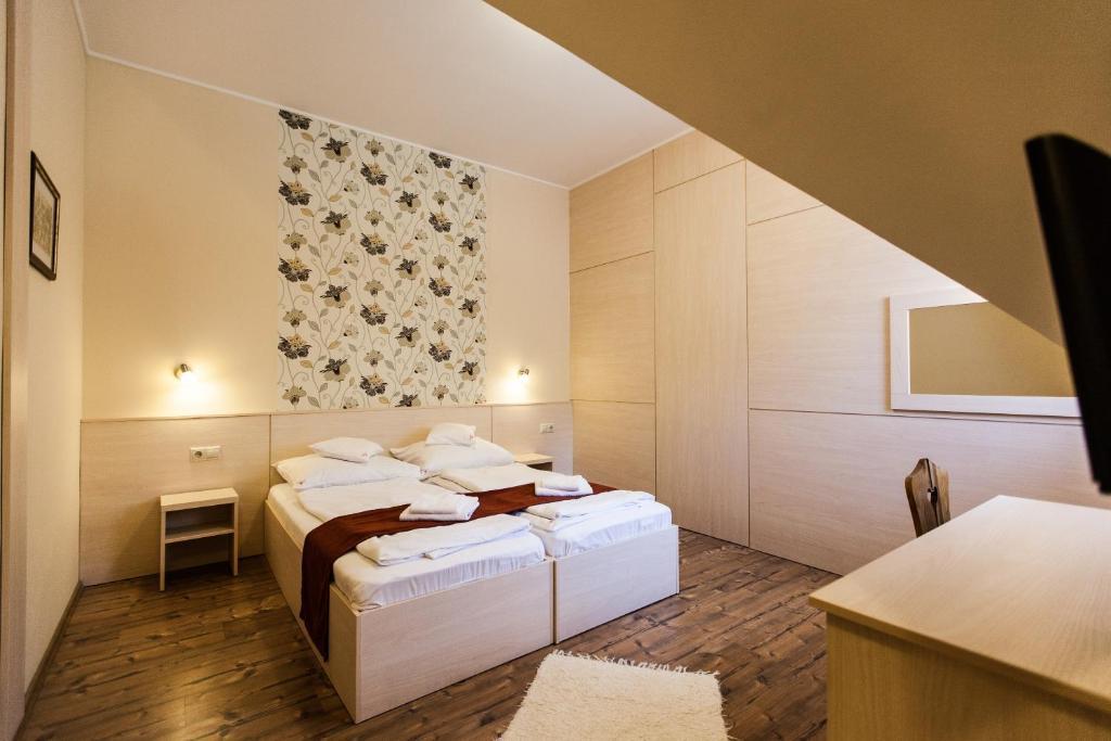 Piroska Csarda Es Panzio Bed & Breakfast Сиофок Екстериор снимка