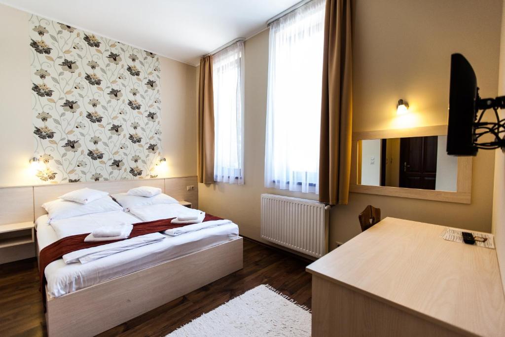 Piroska Csarda Es Panzio Bed & Breakfast Сиофок Екстериор снимка