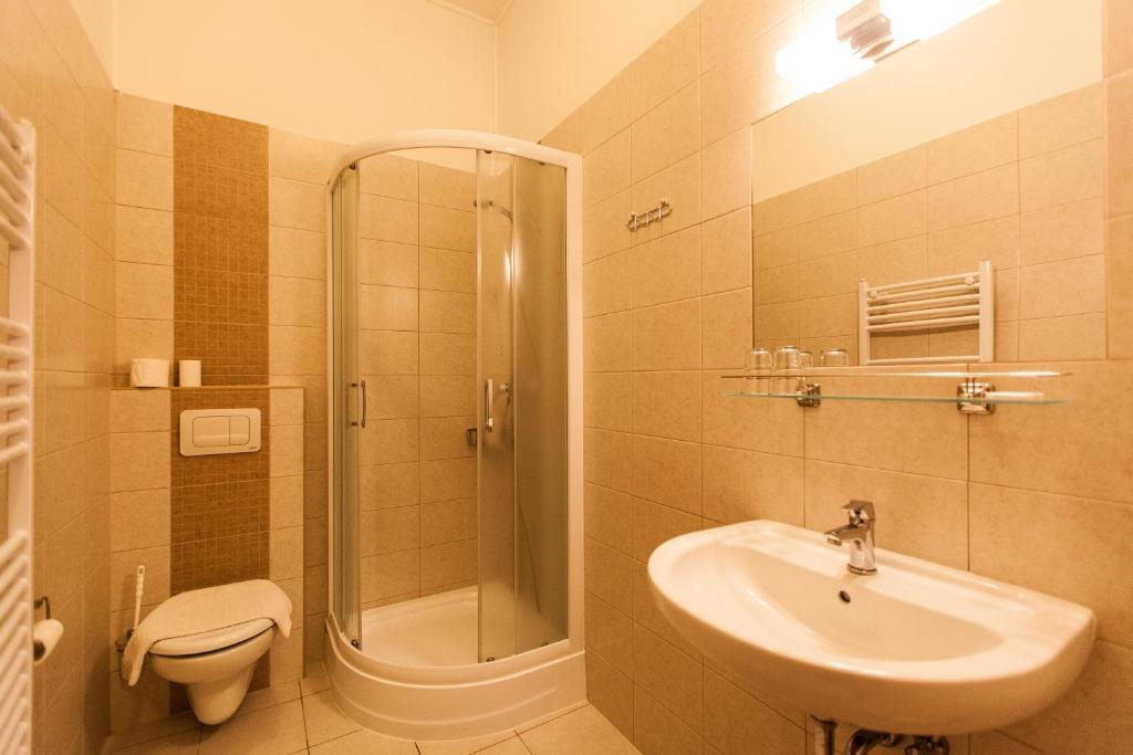 Piroska Csarda Es Panzio Bed & Breakfast Сиофок Екстериор снимка